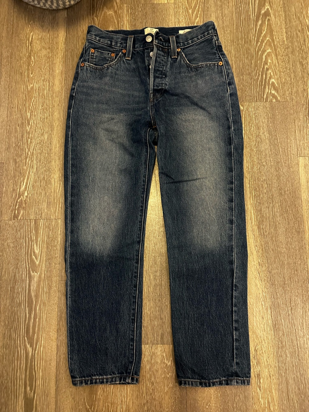 Levi’s 501 Crop Straight Leg Jeans - Picture 2 of 4